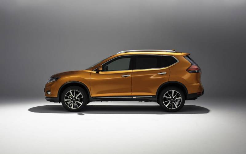 Comparison Nissan XTrail Ti 2017 vs Nissan Rogue 2017 SUV Drive